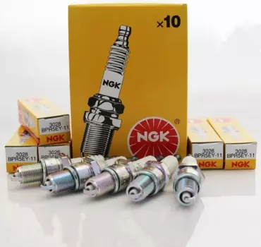 Свеча зажигания NGK 3028 (BPR5EY-11)