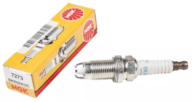 Свеча зажигания NGK 7273 (BKR5EKUC)