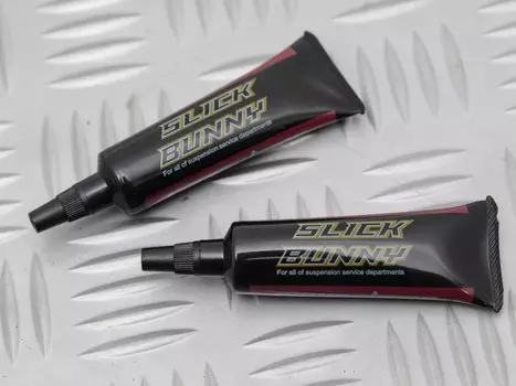 Смазка для сальников и направляющих RacingBros Slick Bunny Grease, 50мл, RacingBrosSlickBunny50ml