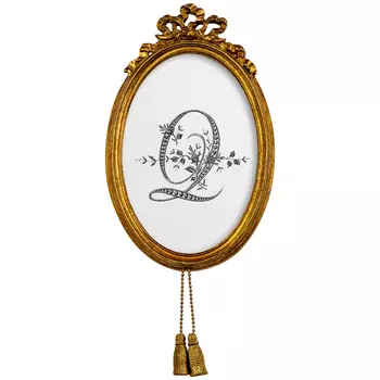 Картина «монограмма буквы q» в раме «жаклин» (object desire) белый 12x19x2 см.
